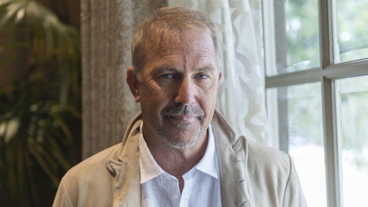 El actor Kevin Costner carga duramente contra Meghan Markle