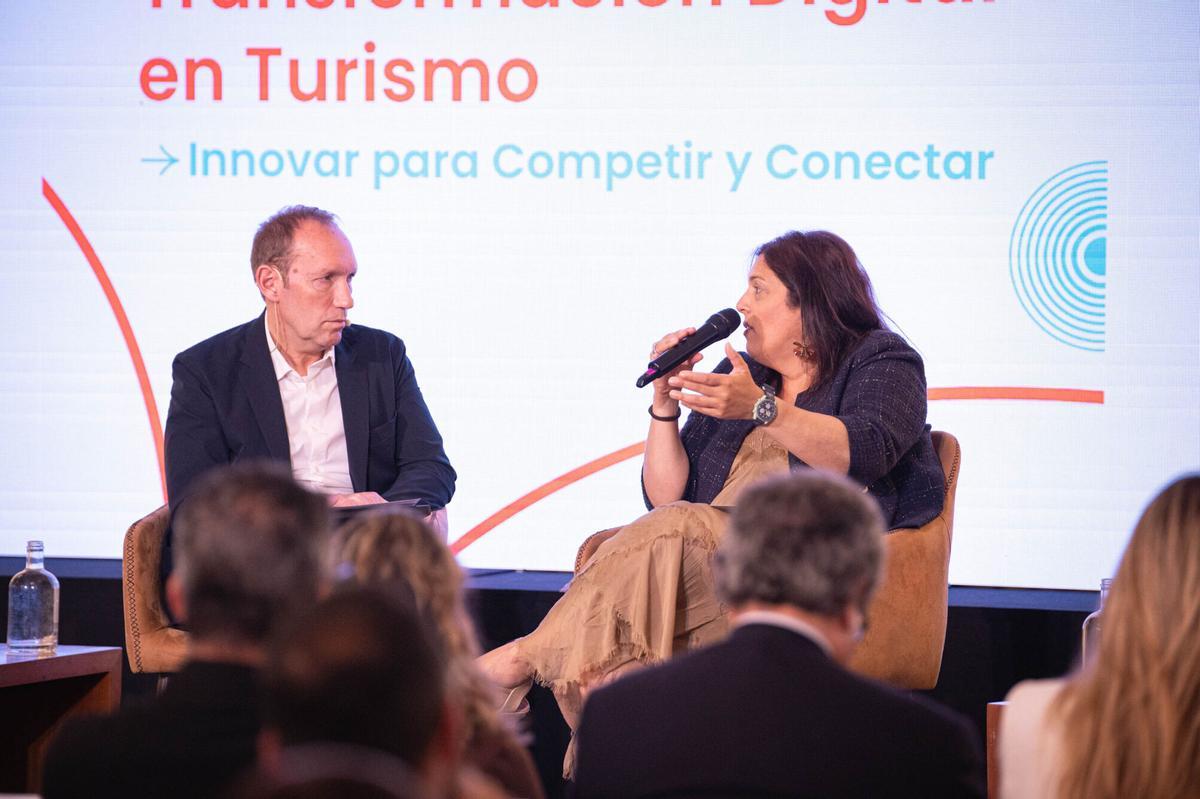Encuentro de El Día-La Opinión de Tenerife y Segittur ?Transformación Digital en Turismo: Innovar para Competir y Conectar Encuentro de El Día-La Opinión de Tenerife y Segittur ?Transformación Digital en Turismo: Innovar para Competir y Conectar