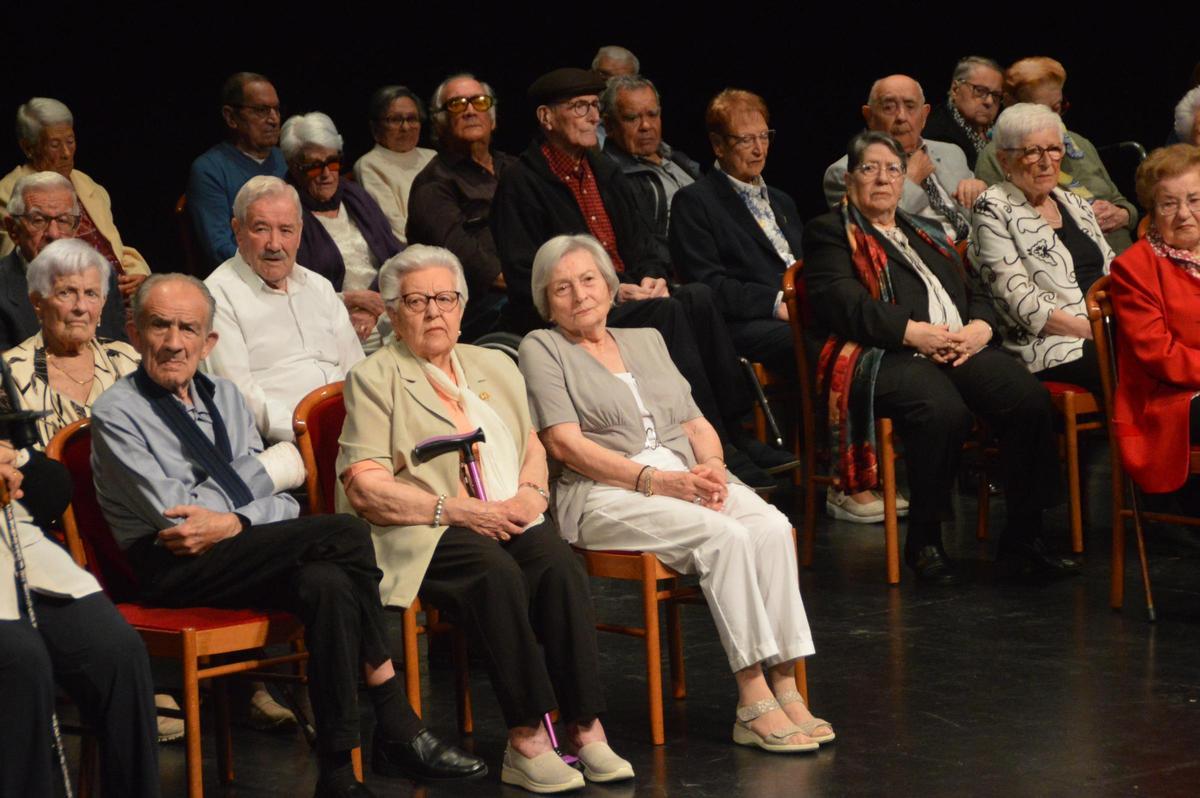 Figueres homenatja la generació de 1936 amb la medalla de les Fires