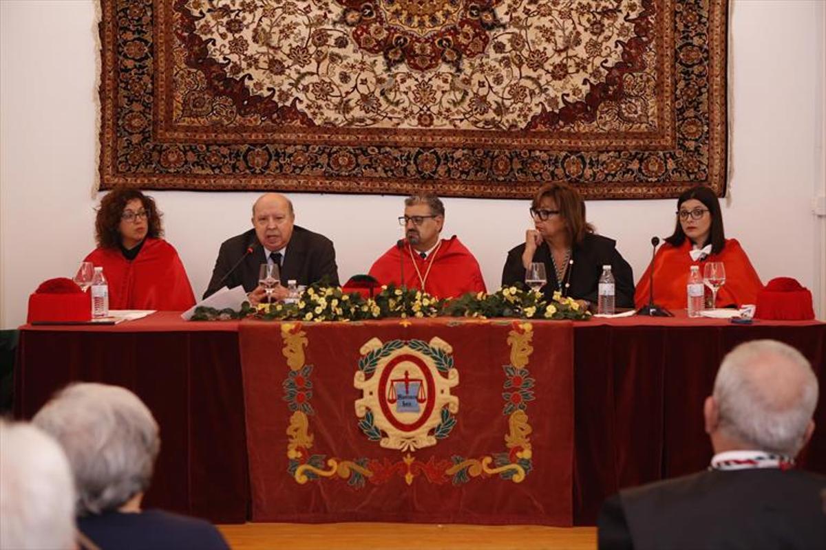 Apertura del curso académico del Instituto de Ciencias Histórico-Jurídicas