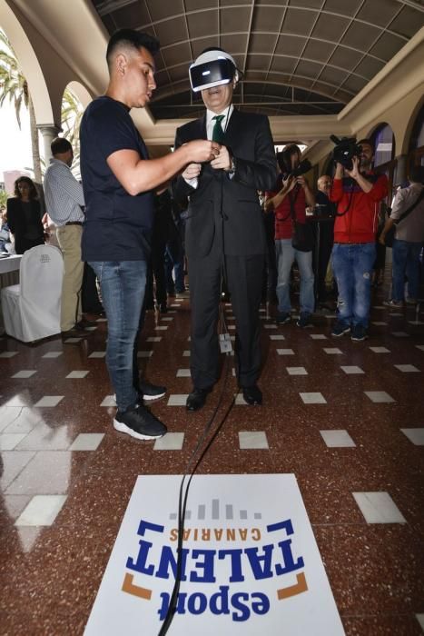 20/07/17. LAS PALMAS DE GRAN CANARIA. Desayuno evento eSport y Editorial Prensa Canaria en el Hotel Sta. Catalina. FOTO: J.PÉREZ CURBELO