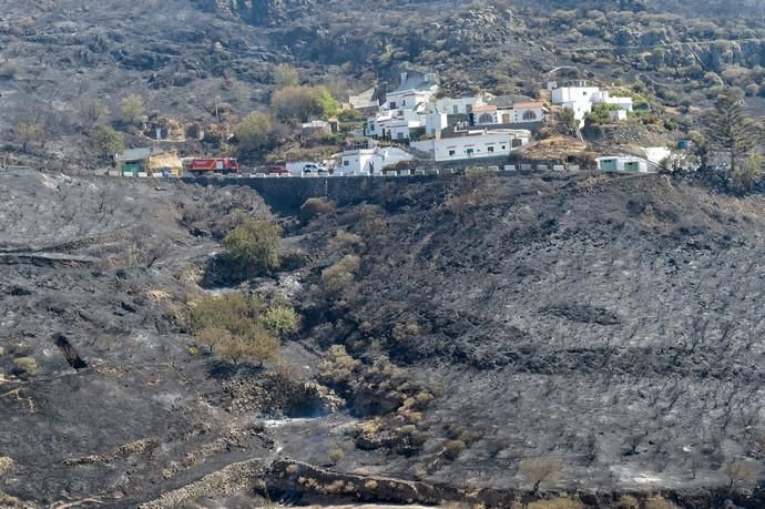 11-08-2019 Artenara. Segundo día del incendio en la cumbre  | 11/08/2019 | Fotógrafo: Andrés Cruz