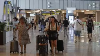 El aeropuerto de Valencia roza los 10 millones de pasajeros en 2023 y se acerca a su capacidad máxima oficial
