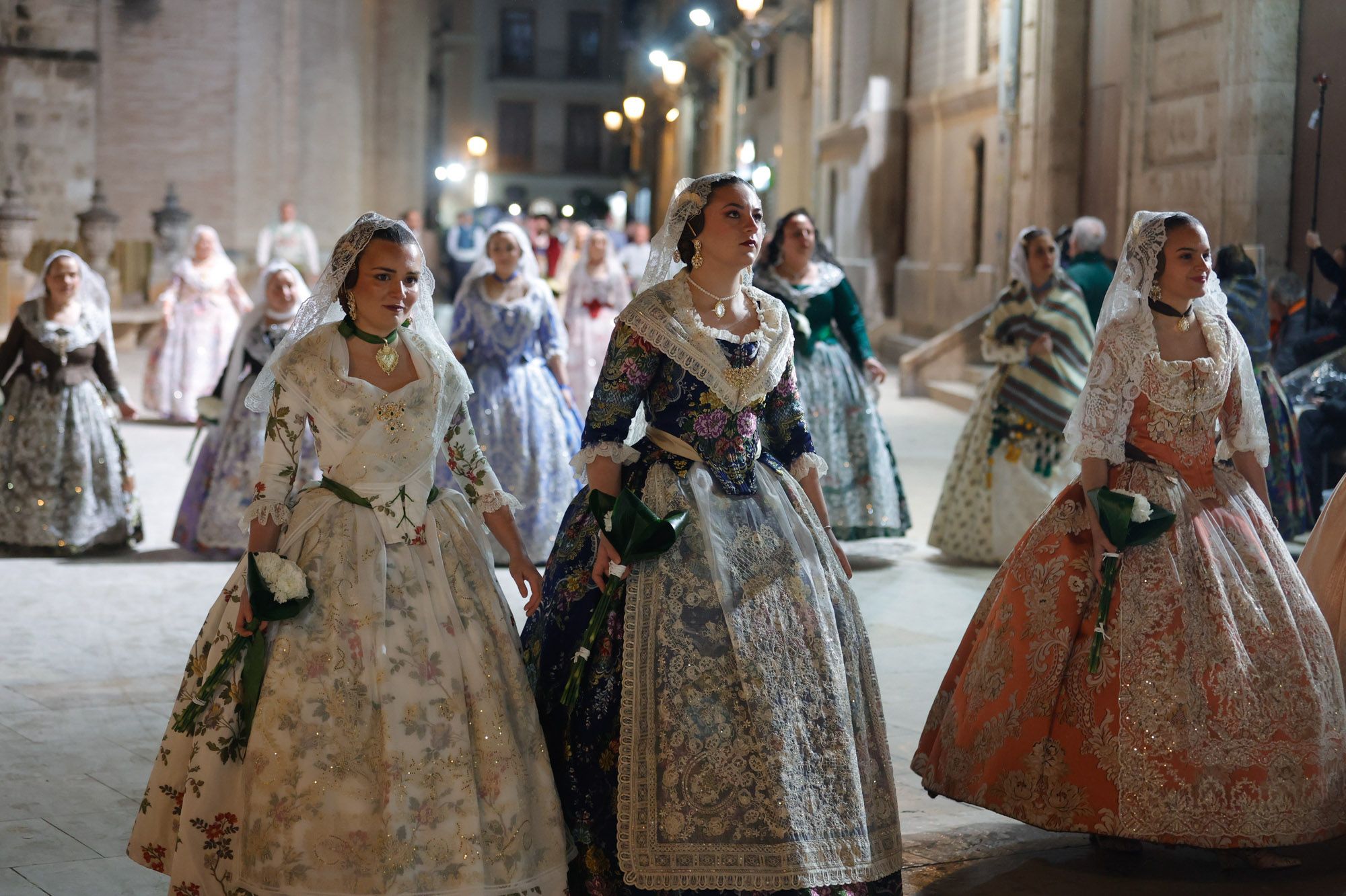 Todas las fotos de la Ofrenda del 17 de marzo por la calle San Vicente de 21:00 a 22:00 horas