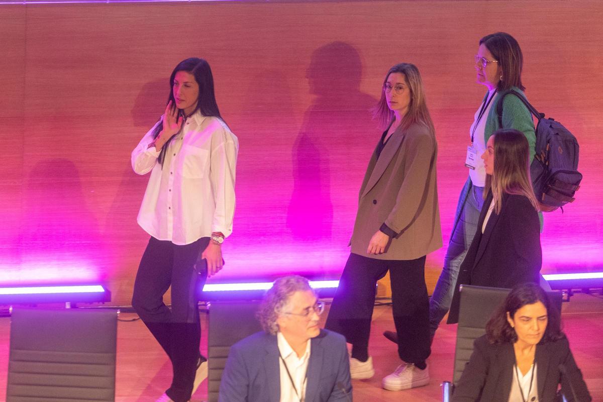 Jenni Hermoso recibe el premio "Entrena tu inmunidad" en Alicante