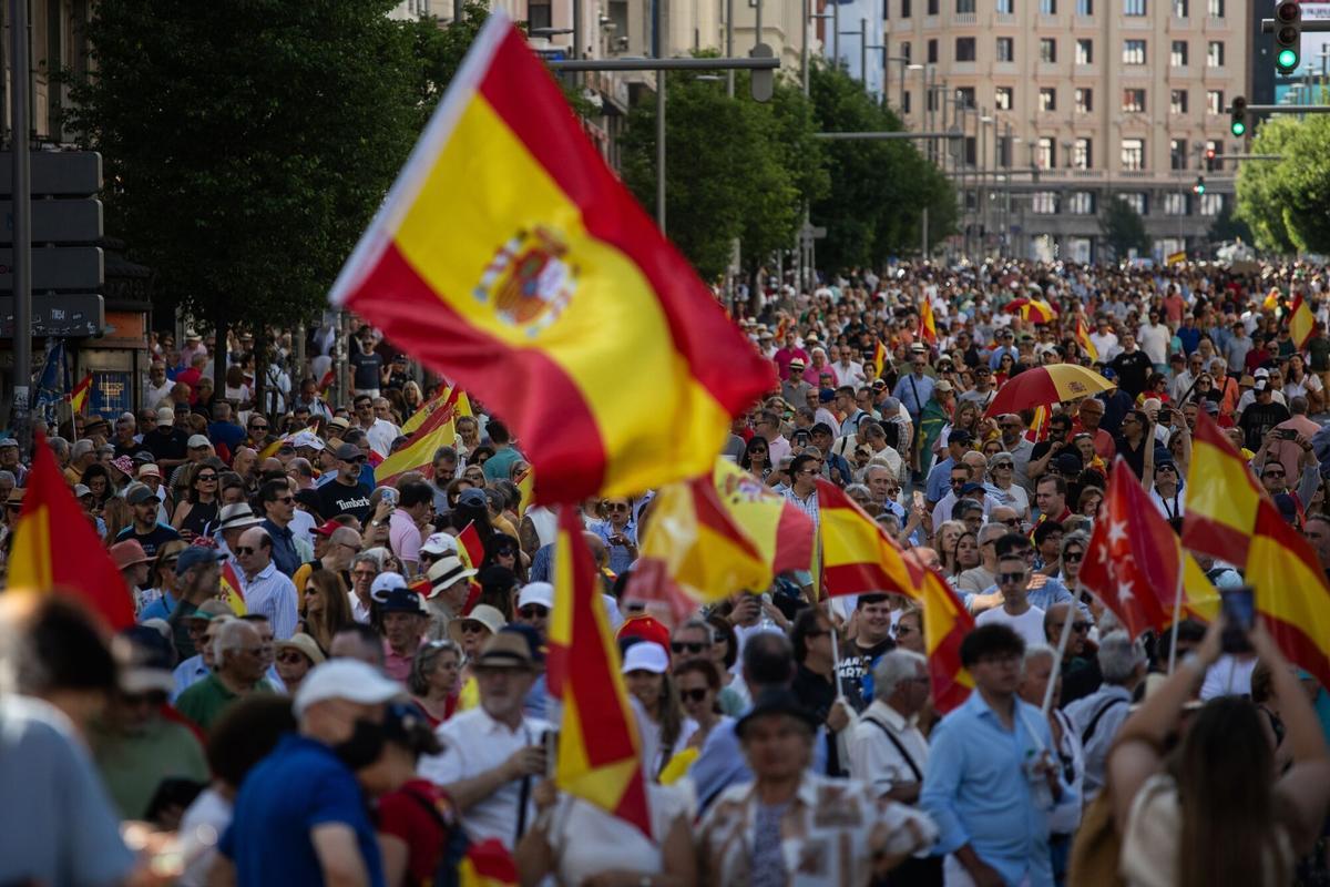 "La manifestación de la derecha, otra más de las que llevan años avergonzándonos" "La manifestación de la derecha, otra más de las que llevan años avergonzándonos"