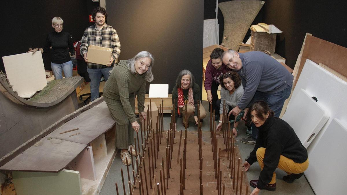 La Asociación Belenista de Gijón inicia el montaje de "Las Carolinas" en el Antiguo Instituto: "Será espectacular"