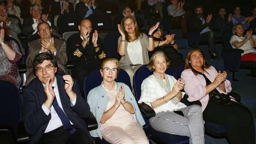 Asistentes al acto de presentación del Vigo Tecnológico en la sede social de Afundación. // R. Grobas