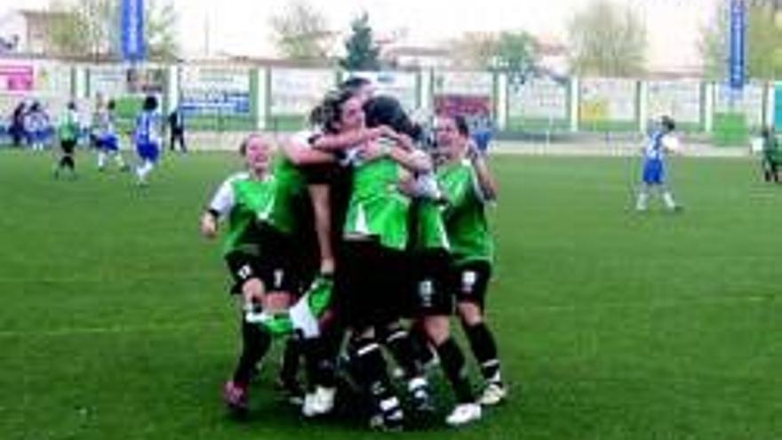 El Extremadura femenino cae por 2-3 frente al Espanyol