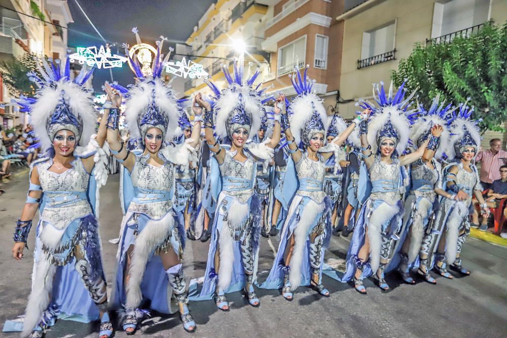 Espectacular entrada de Mora de las fiestas de Almoradí 2019