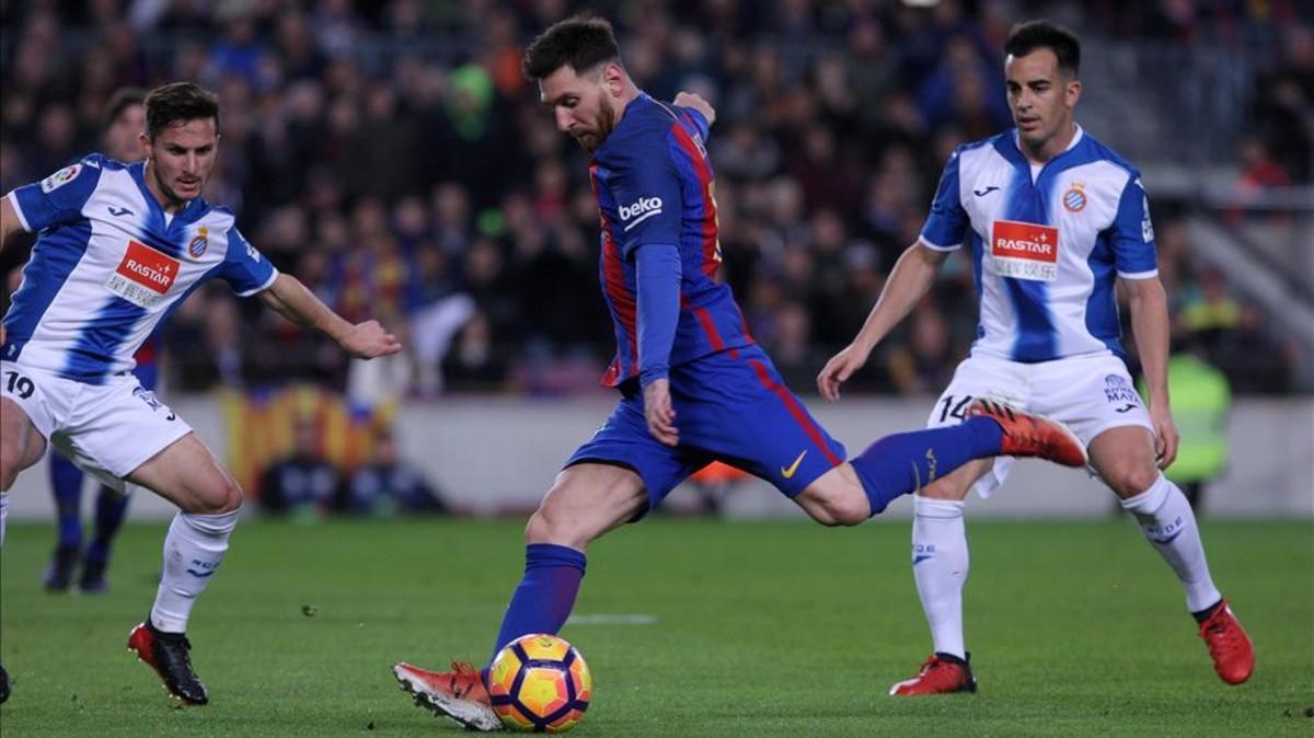 Messi volverá a ser centro de atención en el derbi contra el Espanyol
