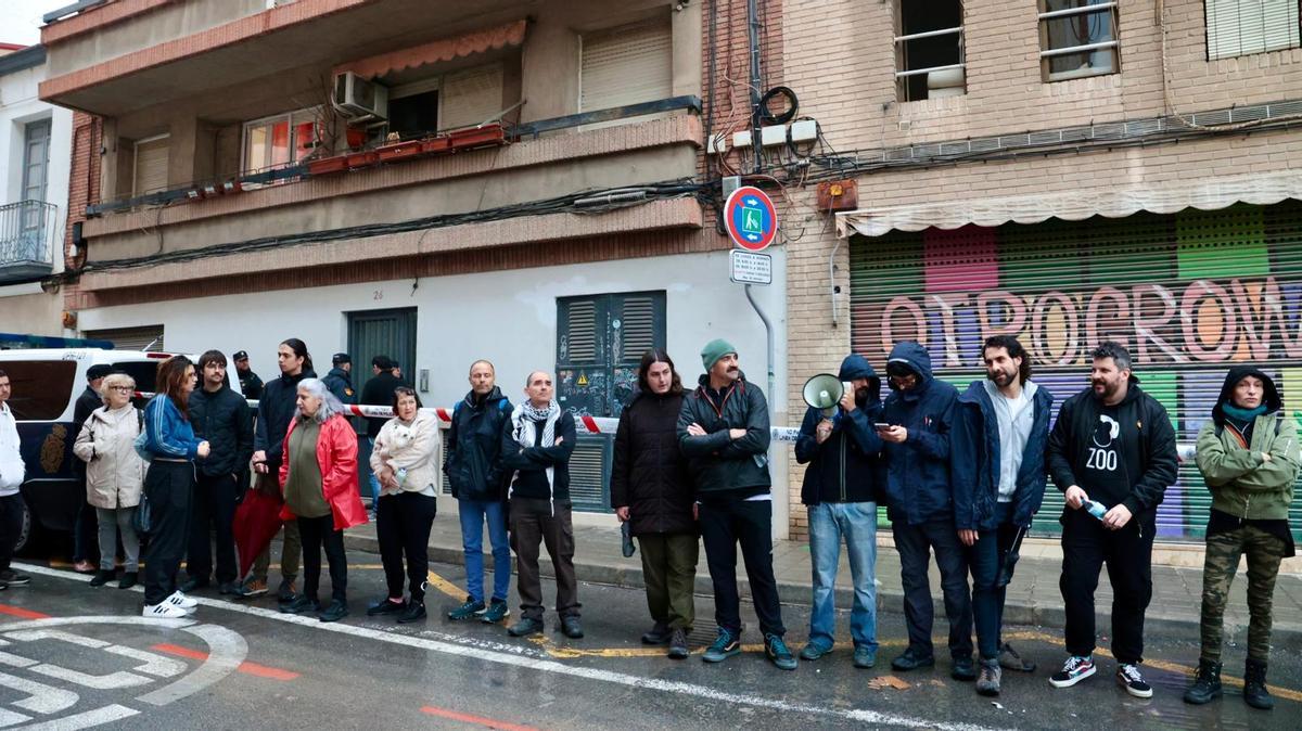 Desahucio en Alicante: una madre y su hijo menor autista, desalojados de su vivienda