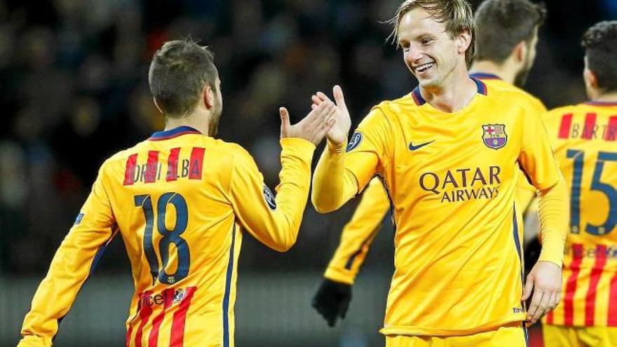 El Barça venç sense brillantor però amb un Rakitic estel·lar