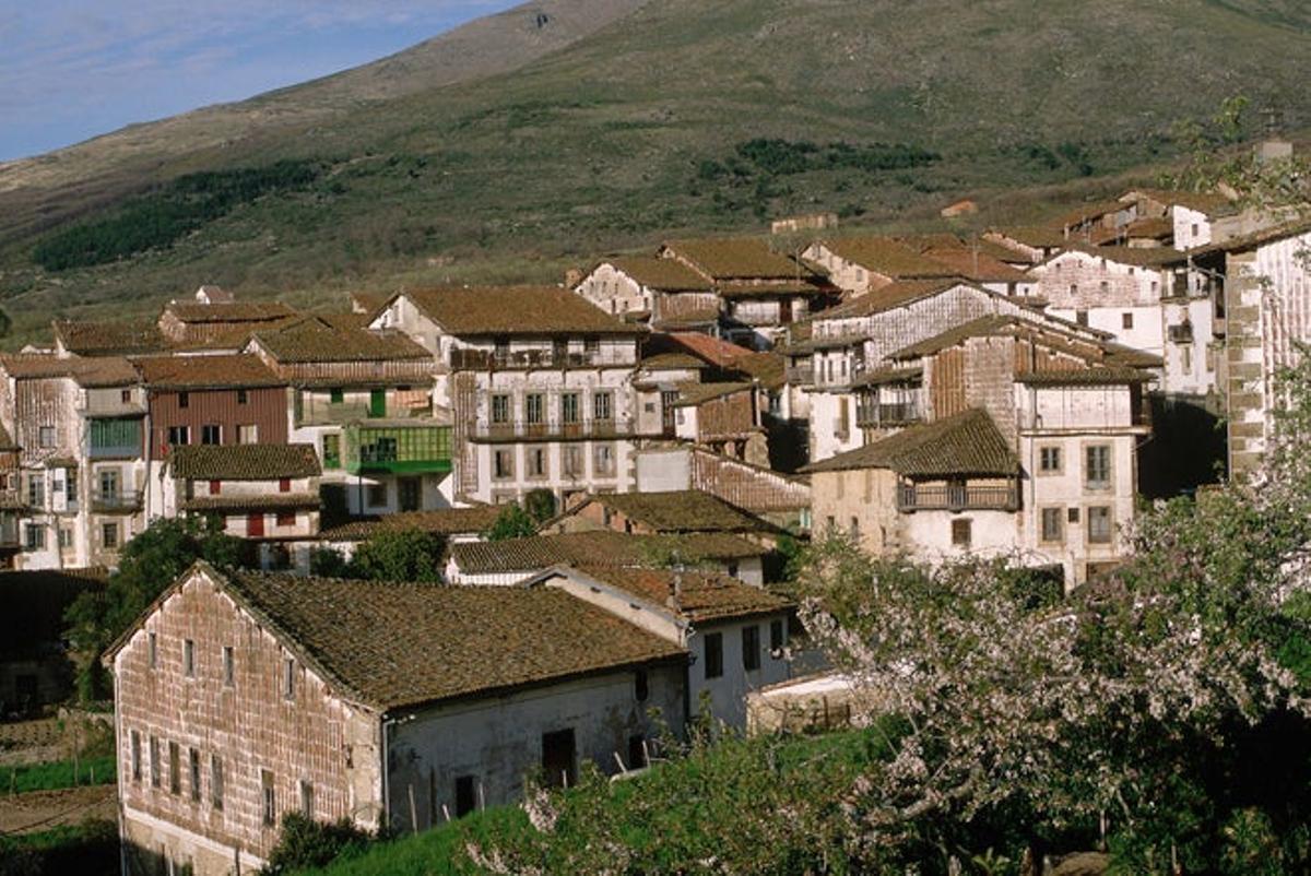 Candelario, en la comarca de la Sierra de Béjar, en la provincia de Salamanca. Candelario, en la comarca de la Sierra de Béjar, en la provincia de Salamanca.