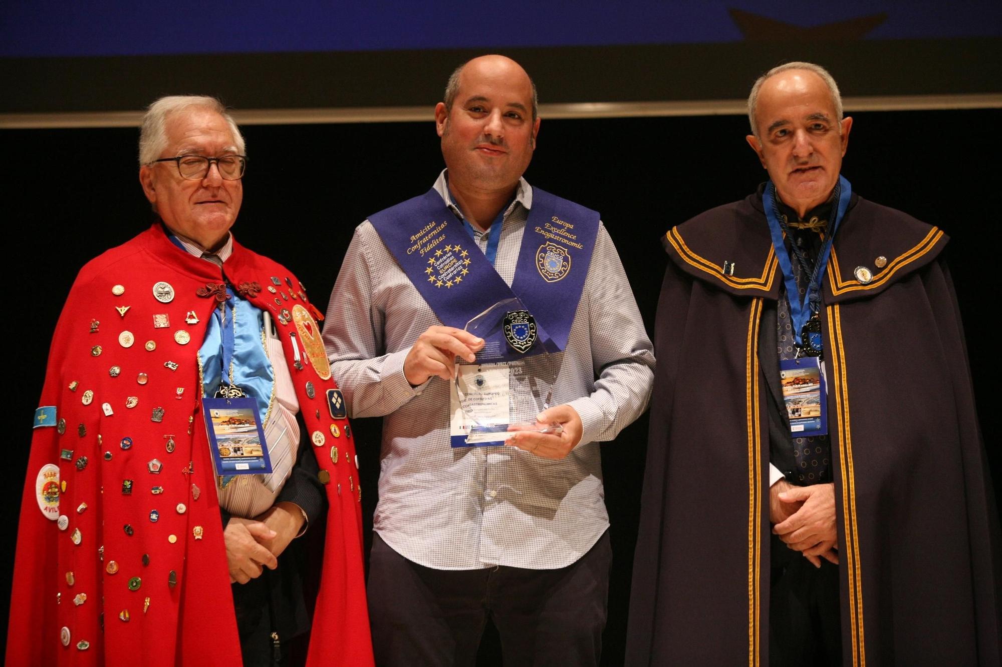 GALERÍA | El Consejo Europeo de Cofradías Enogastronómicas premia a 'Mediterráneo'