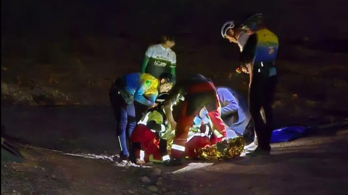Rescatan a un ciclista accidentado en el norte de Gran Canaria.