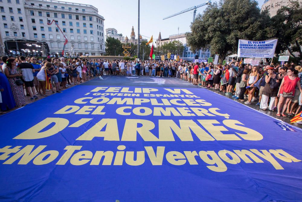 Manifestació contra el terrorisme i en suport a les víctimes dels atemptats de Barcelona