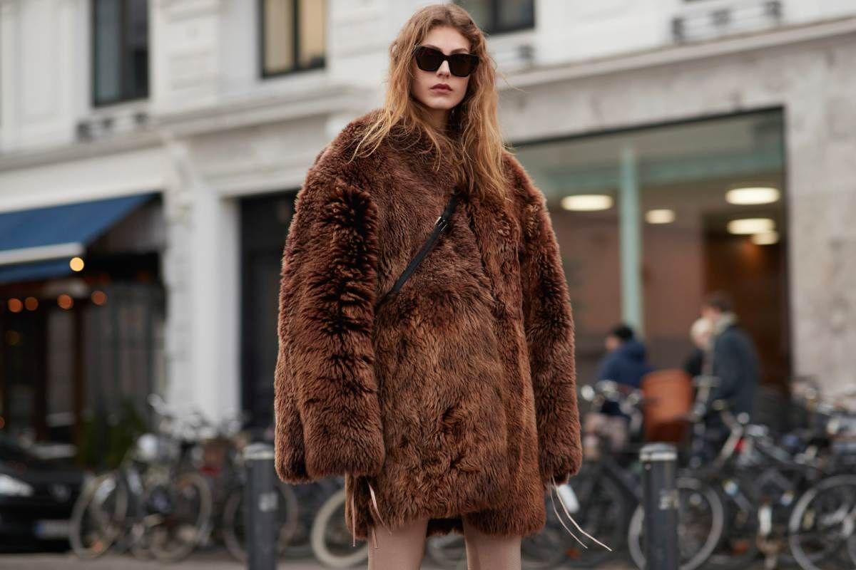 La mejor compra de la temporada: El Corte Inglés tiene los 7 abrigos de pelo  sintético más elegantes y calentitos