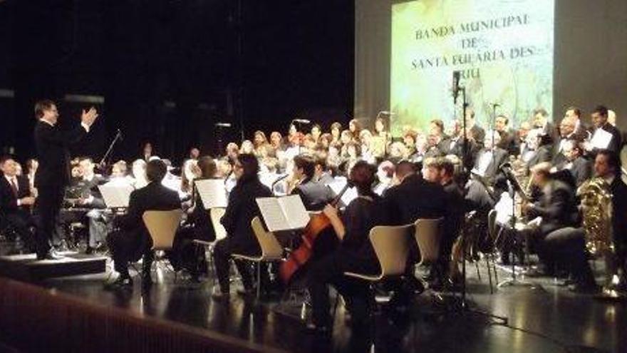 Un concierto de la Banda de Música de Santa Eulària.