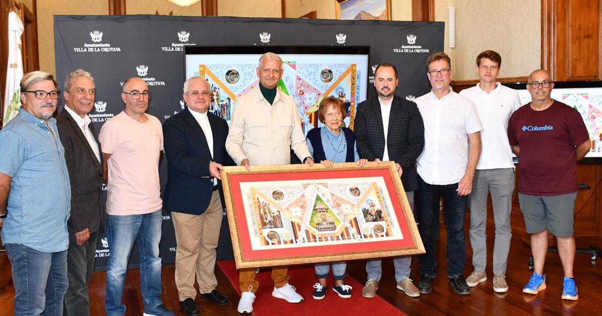 La presentación del diseño del tapiz de las Fiestas del Corpus Christi 2023, ayer en el Ayuntamiento villero.