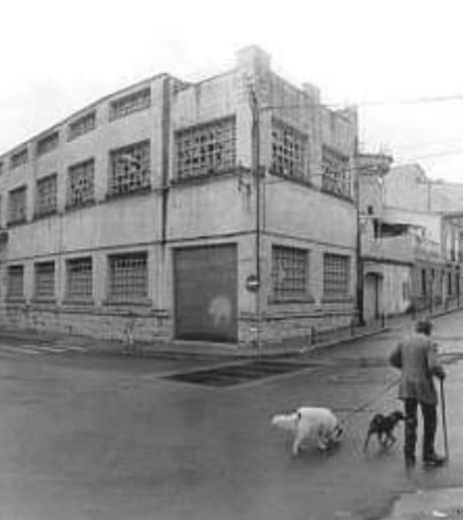3  La fàbrica que ocupava el solar on actualment hi ha la comissaria dels Mossos de Vista Alegre a Girona, que és la seu de l’ABP Gironès-Pla de l’Estany. F  | MOSSOS  