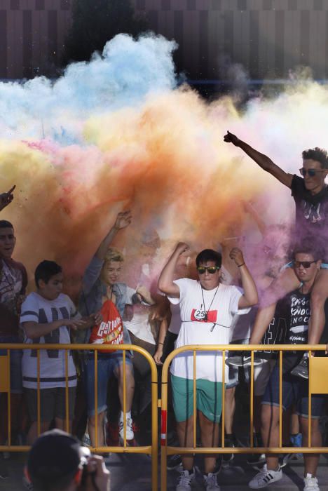 Festa «holi»a la Bisbal d'Empordà