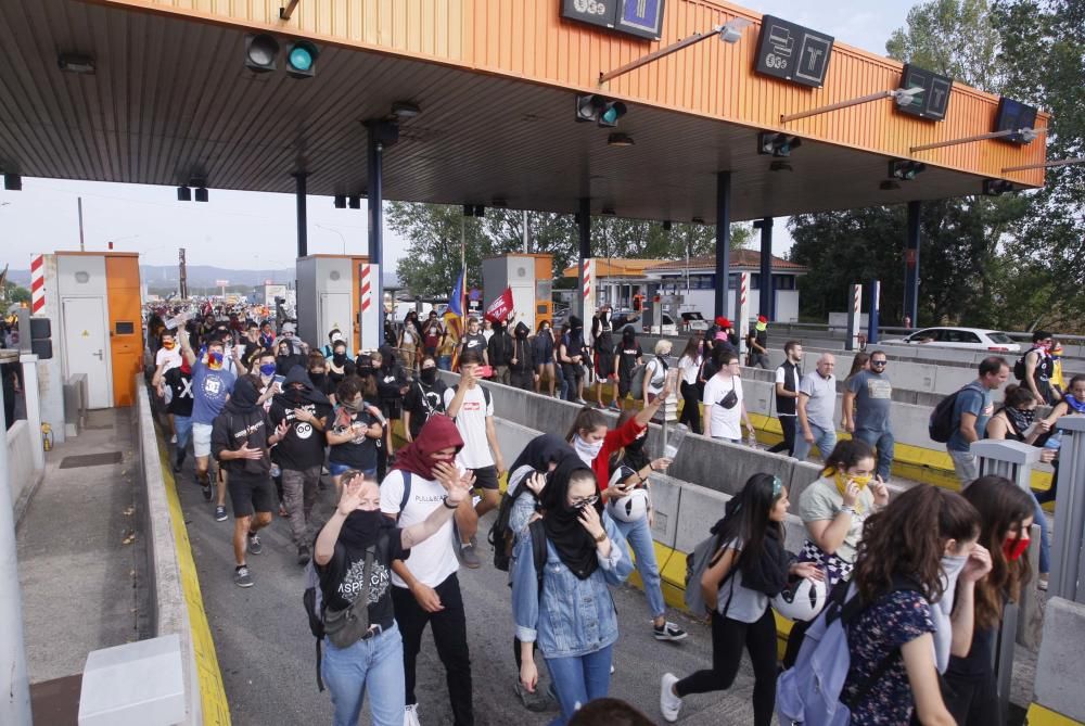 Tall de l'autopista AP-7 a Girona sud per protestar per la sentència del procés