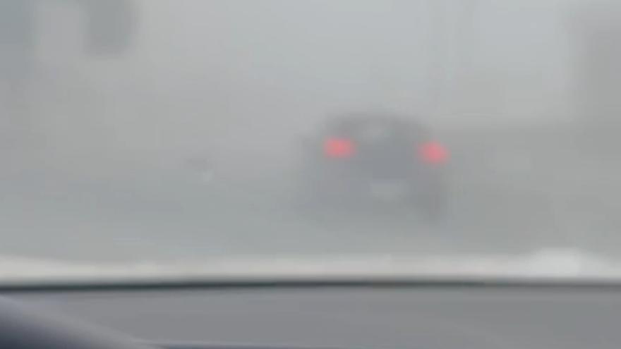 La extraña y densa niebla en Playa del Inglés que ha sorprendido a todos