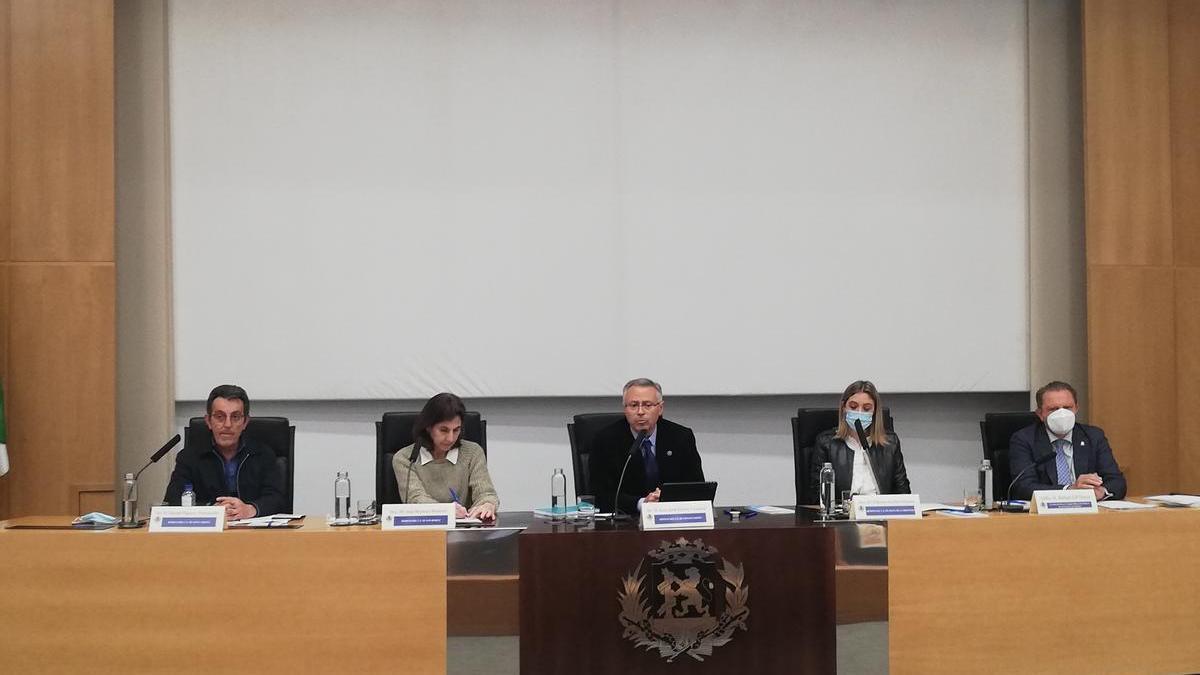 Moderadores de la asamblea de médicos de Atención Primaria de Badajoz.