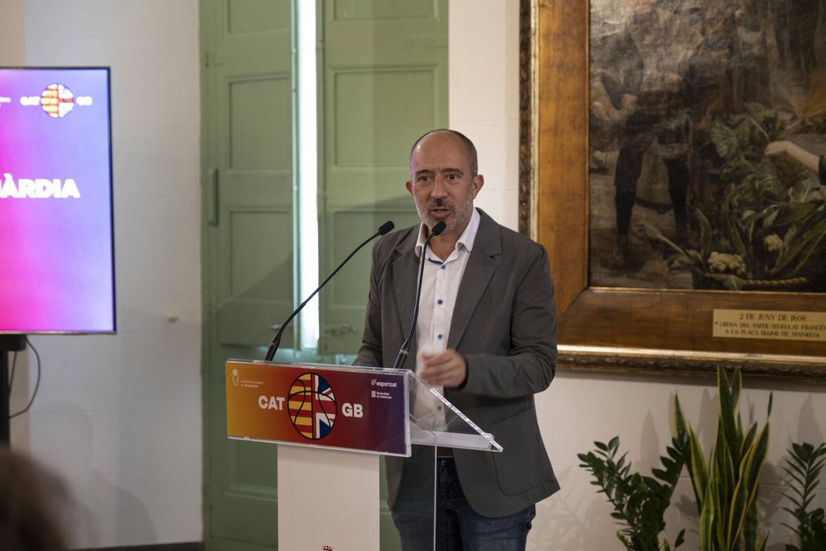 Totes les fotos de la pesentació del Catalunya-Gran Bretanya a l'Ajuntament de Manresa