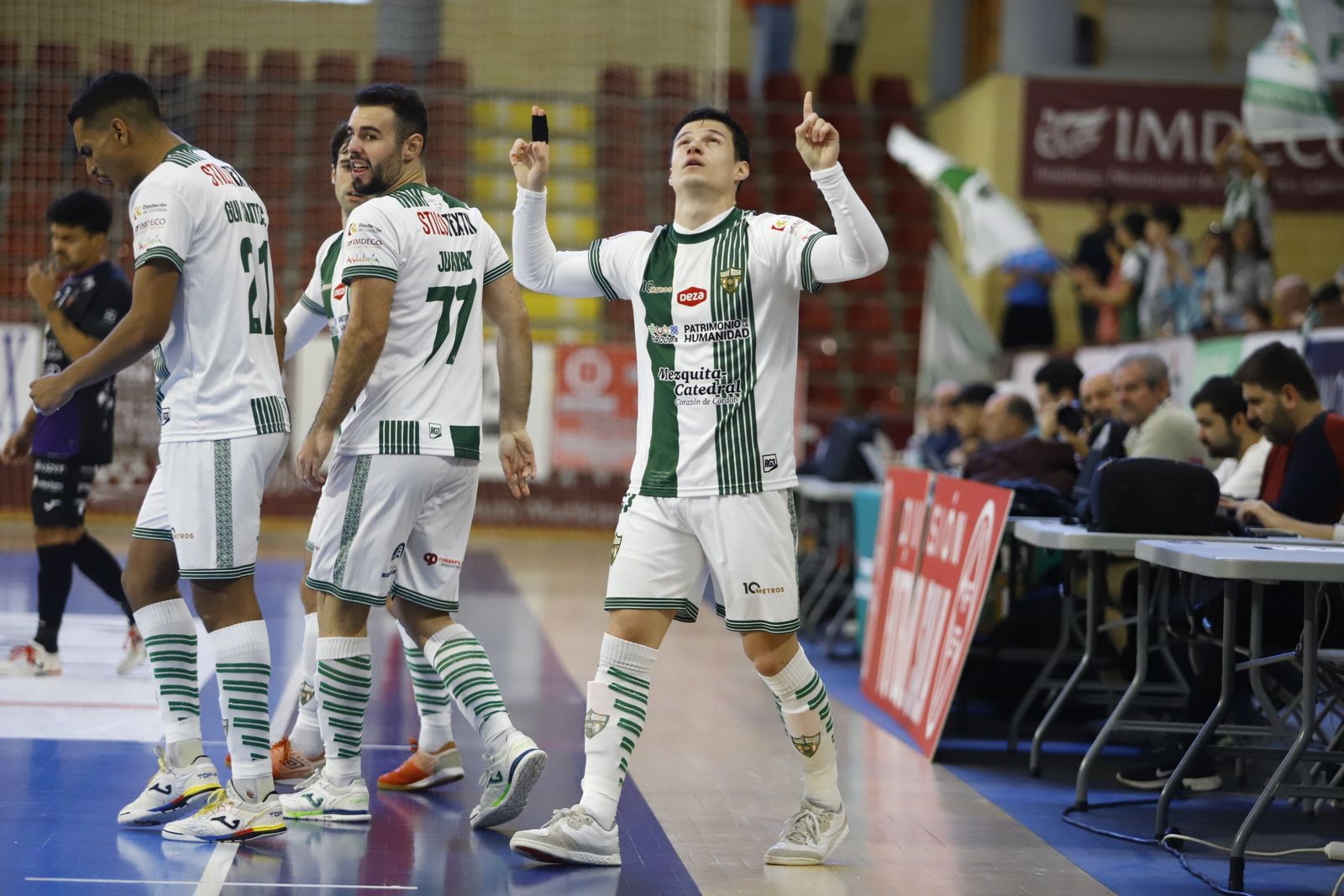 Córdoba Futsal-Burela | El partido en Vista Alegre, en imágenes