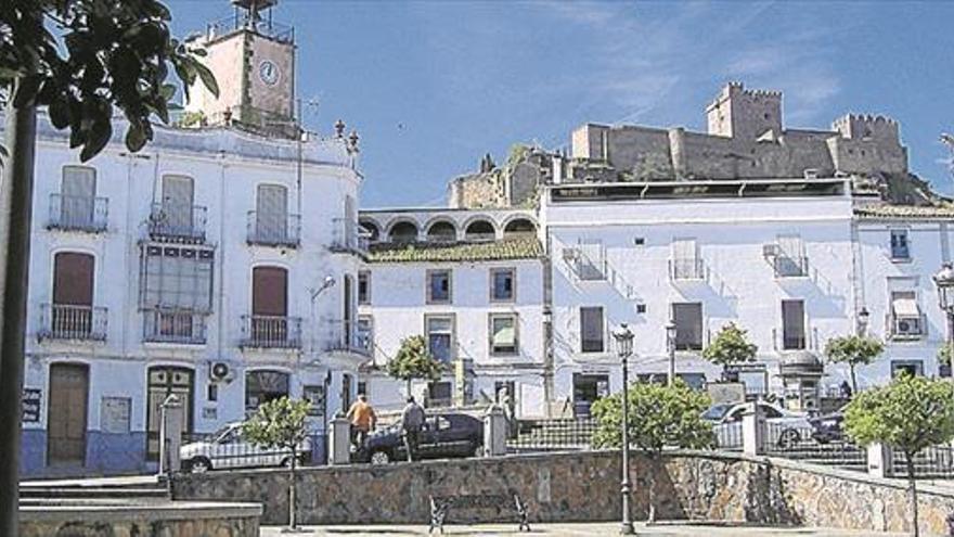 Más de 10.700 turistas visitan el castillo de luna