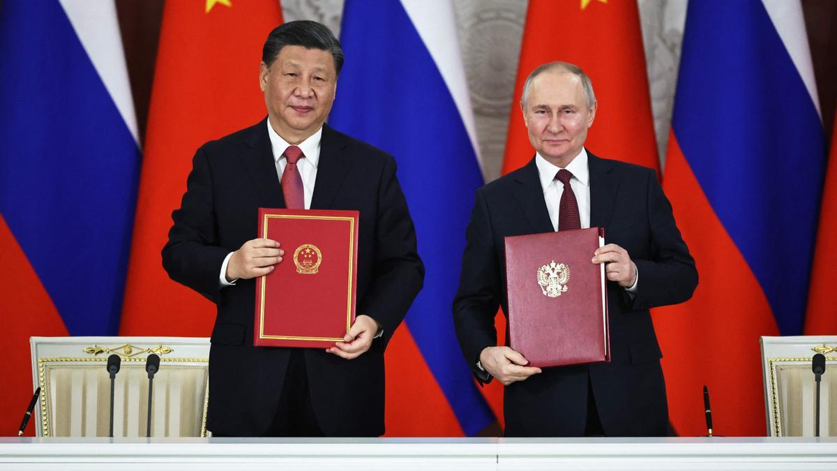 El presidente chino Xi Jinping visita a Putin en Rusia