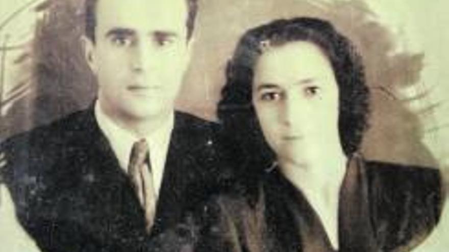 Vicente Bas y Honorina Fernández, en 1953.