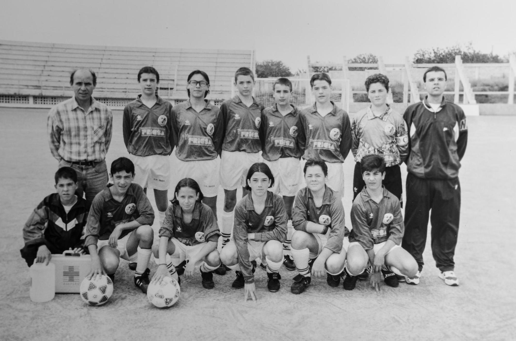 UD Ibiza infantil en mayo de 1996.