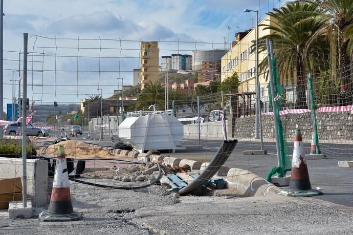 03-04-2020 LAS PALMAS DE GRAN CANARIA. Obras paradas en la calle Blas Cabrera Felipe. Fotógrafo: Andrés Cruz  | 03/04/2020 | Fotógrafo: Andrés Cruz