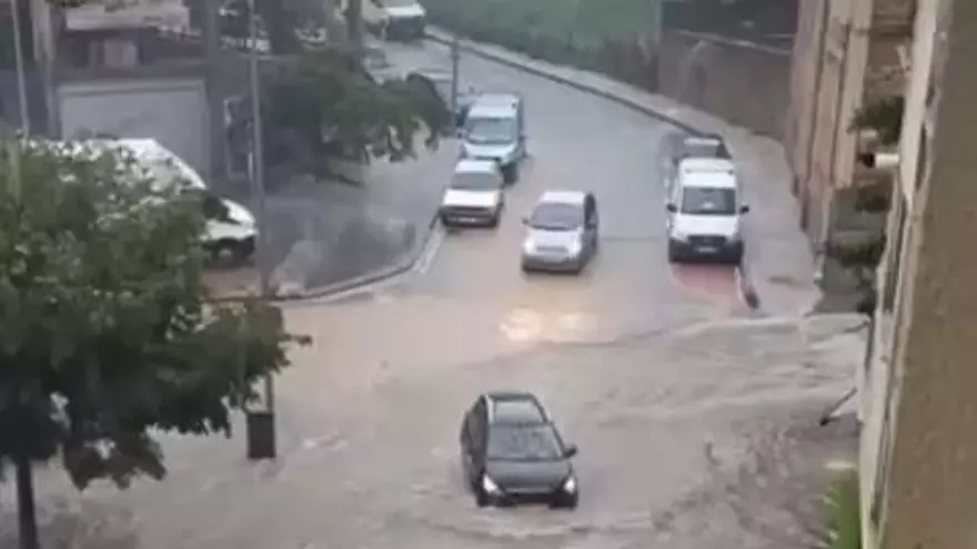 VÍDEO: L'entorn del Mercadona de Solsona, inundat