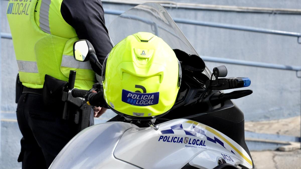 Un agente de la Policía Local de Palma.