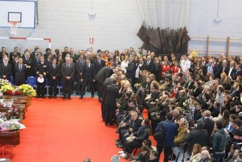 Los Reyes presiden el funeral por las víctimas de Bullas del accidente de Cieza