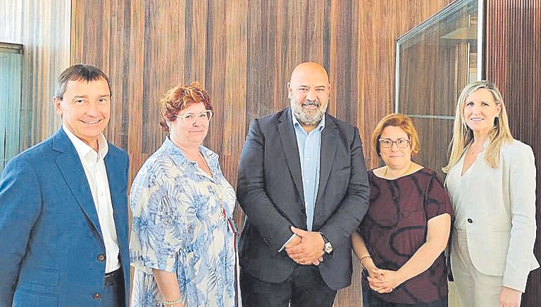 Toni Ferrer, Pilar Bonet, Jaime Martínez, Mercedes Celeste y Lydia Pérez.