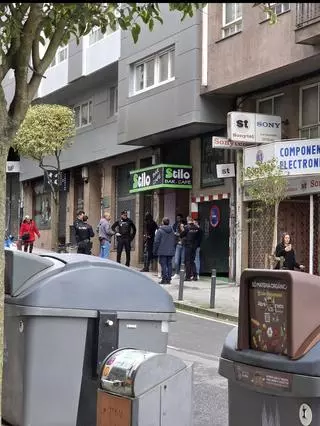 Nueva intervención policial en las inmediaciones del pub Stilo de Santiago: "Se repite todos los fines de semana"