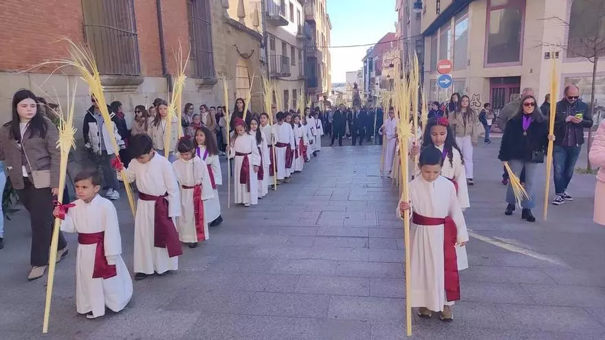 Así se ha ha vivido esta mañana en Benavente la Procesión de Las Palmas