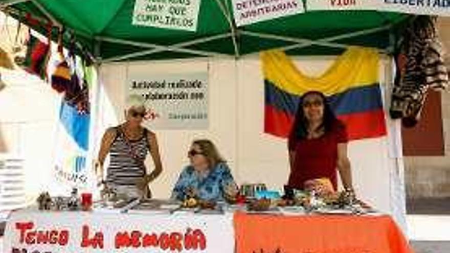 Asturias invade la plaza mayor de arte y sabor