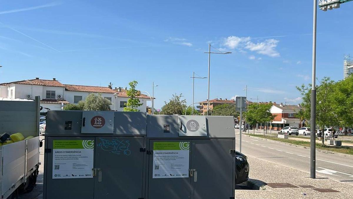 L'àrea d’emergència que s’ha col·locat al carrer de Reggio Emilia.