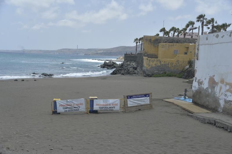 La playa de La Puntilla reabre al baño