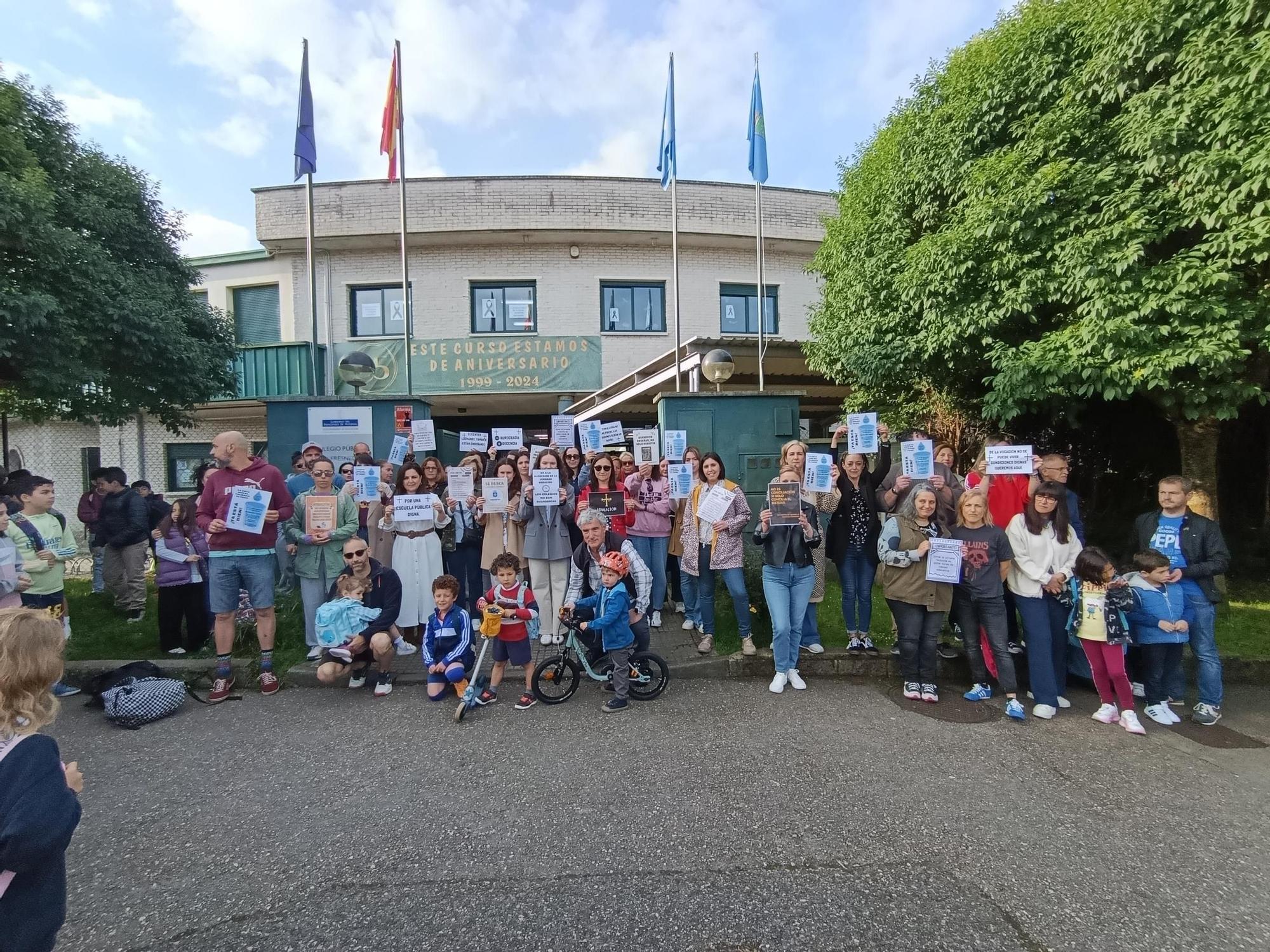 El colegio de La Fresneda se moviliza por la educación pública de calidad