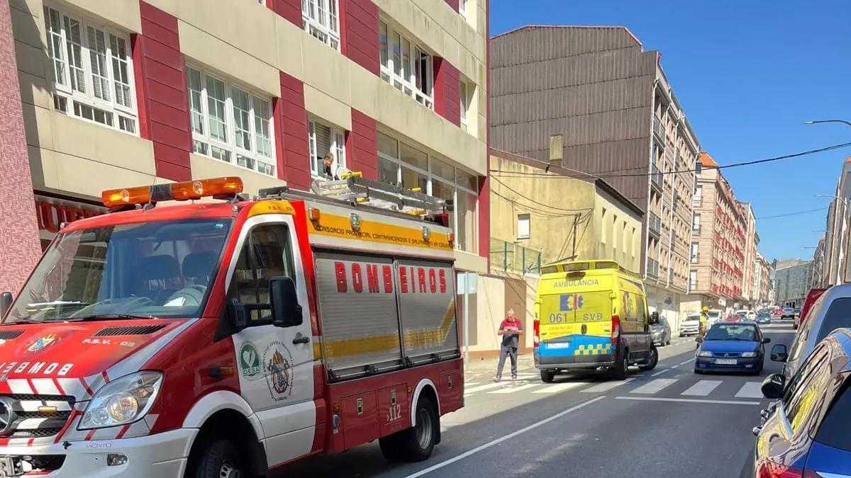 Una mujer resultó herida al ser atropellada por una moto en Boiro