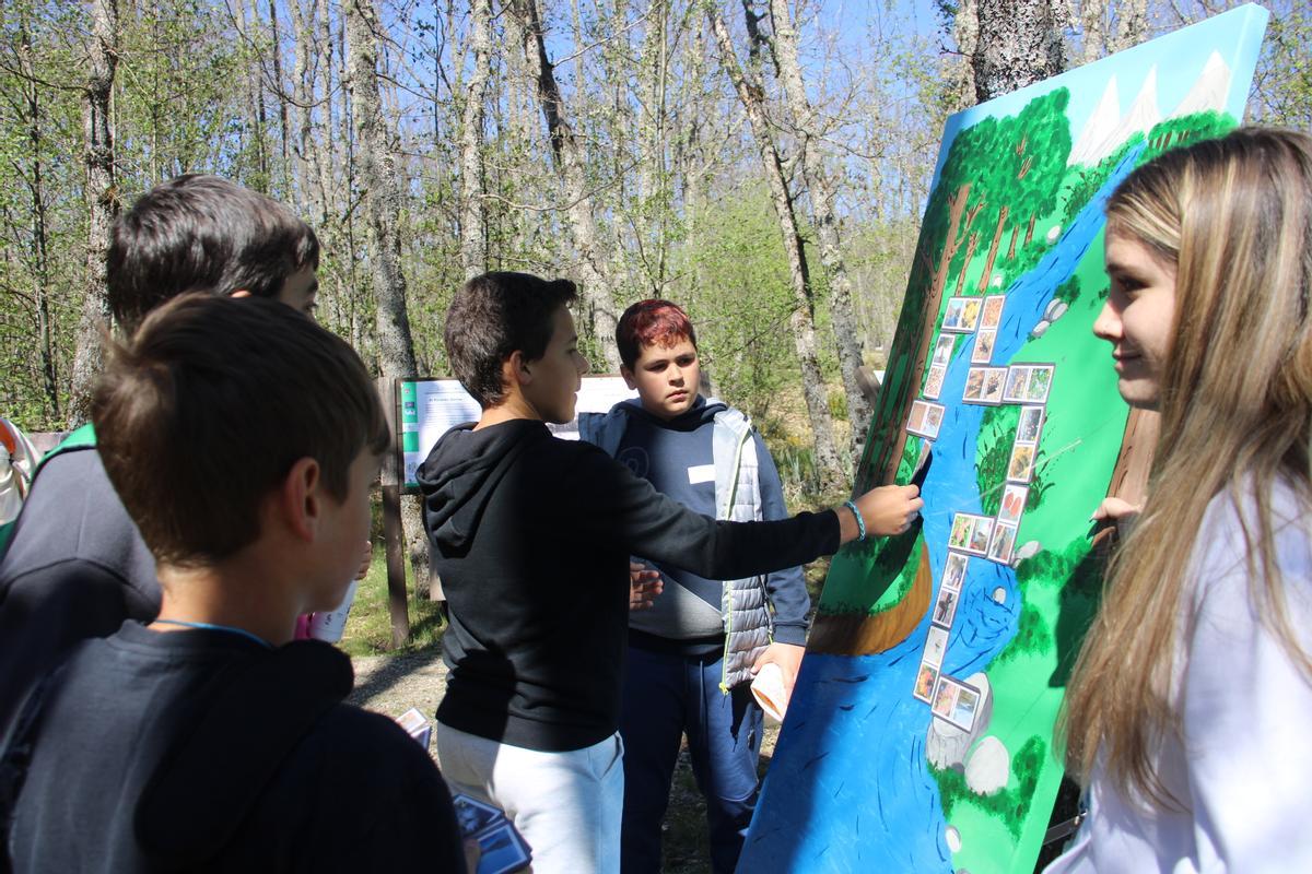 GALERÍA | Escolares de Sanabria descubren el proyecto “Lake trek" GALERÍA | Escolares de Sanabria descubren el proyecto “Lake trek"