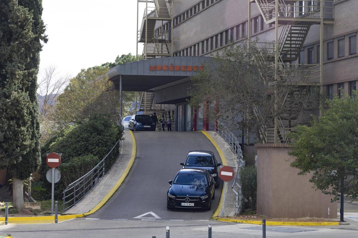 Acceso al área de Urgencias del hospital Lluís Alcanyís de Xàtiva.