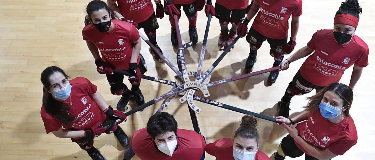 La plantilla del Telecable Gijón en su último entrenamiento antes de jugar ante Palau i Plegamans. |